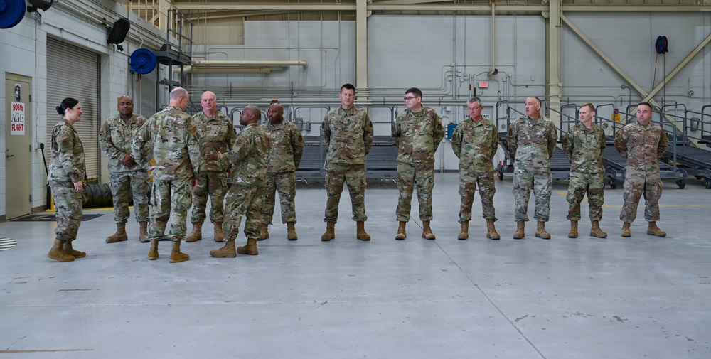 908th Welcomes 22nd Air Force Command Team