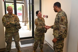 908th Welcomes 22nd Air Force Command Team