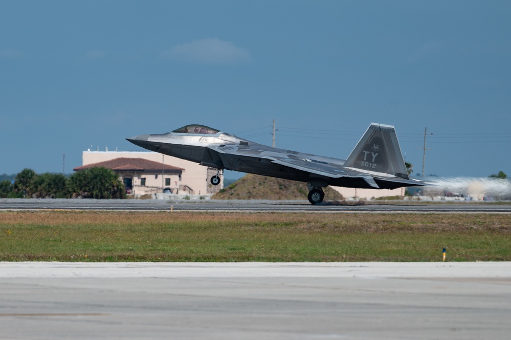 F-22 Demo Team touches down at Patrick SFB