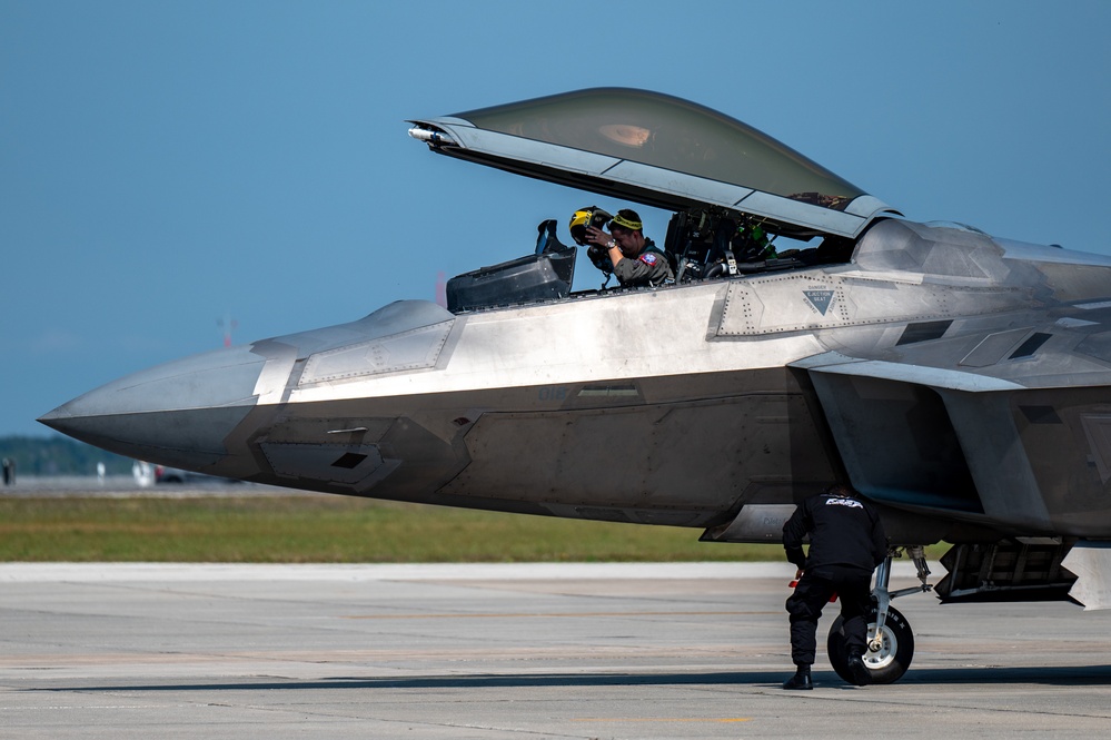 F-22 Demo Team touches down at Patrick SFB