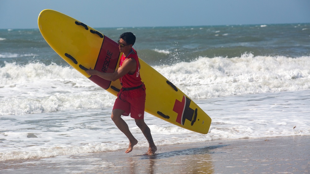 Camp Lejeune FESD, Beach DET, and PMO Conduct Joint Training