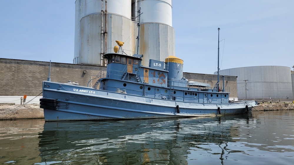 USACE Buffalo District inspects Oswego Harbor breakwaters