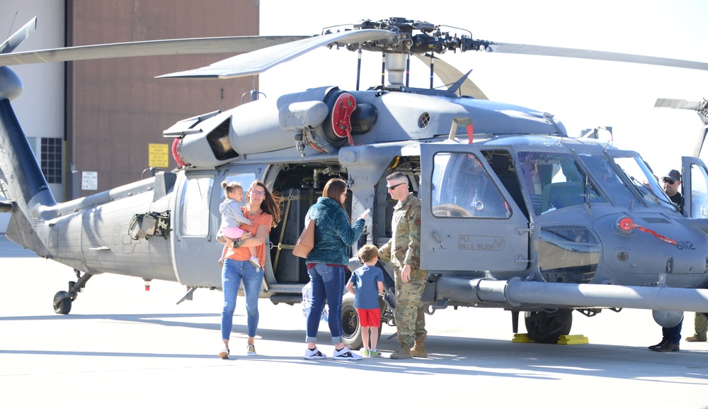 150th and 58th Special Operations Wings Host Spouses Day