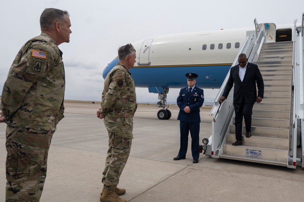 Secretary Austin Visits Fort Carson, Colo.