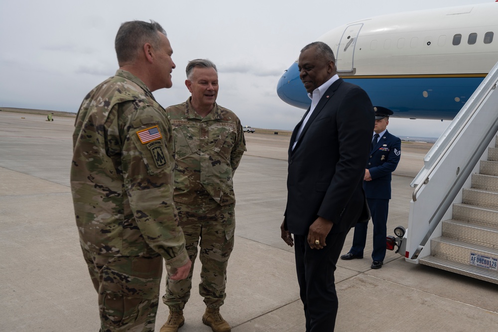 Secretary Austin Visits Fort Carson, Colo.