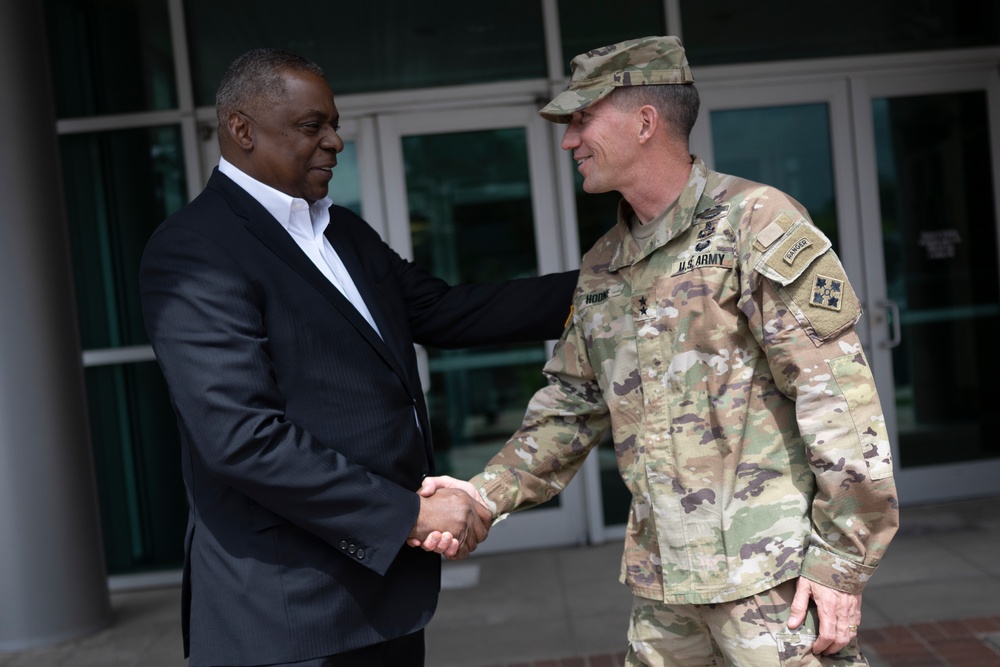 Secretary Austin Visits Fort Carson, Colo.