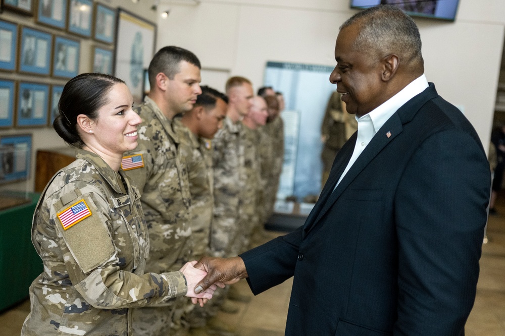 Secretary Austin Visits Fort Carson, Colo.