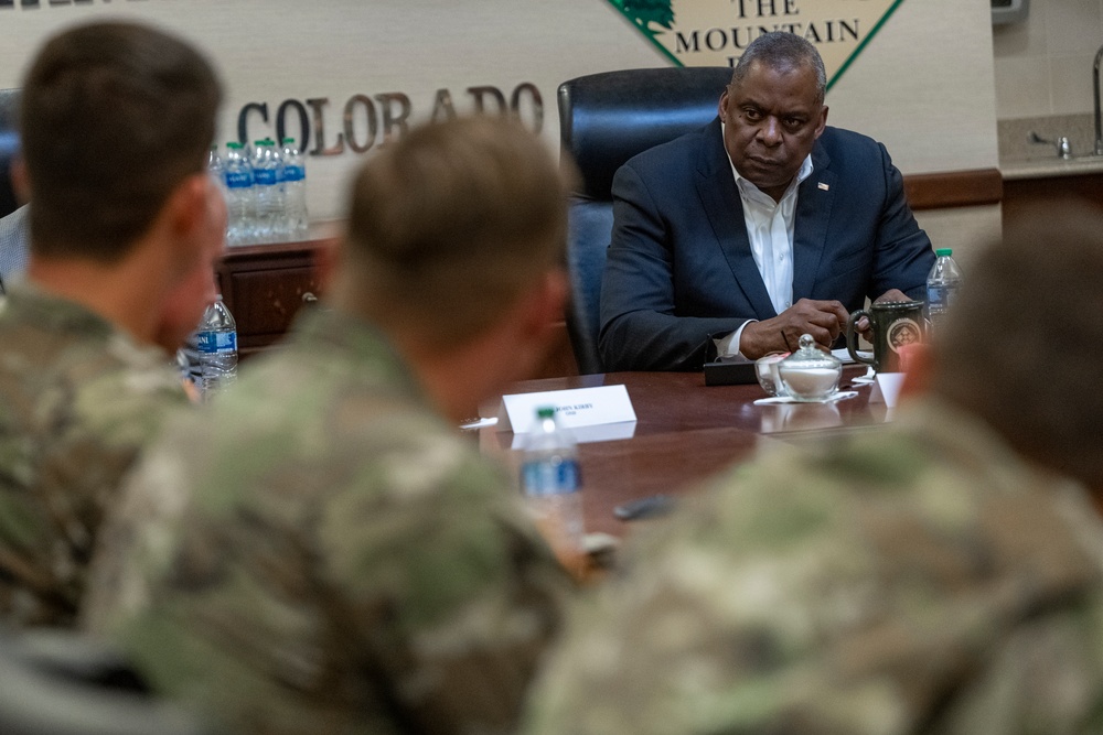 Secretary Austin Visits Fort Carson, Colo.