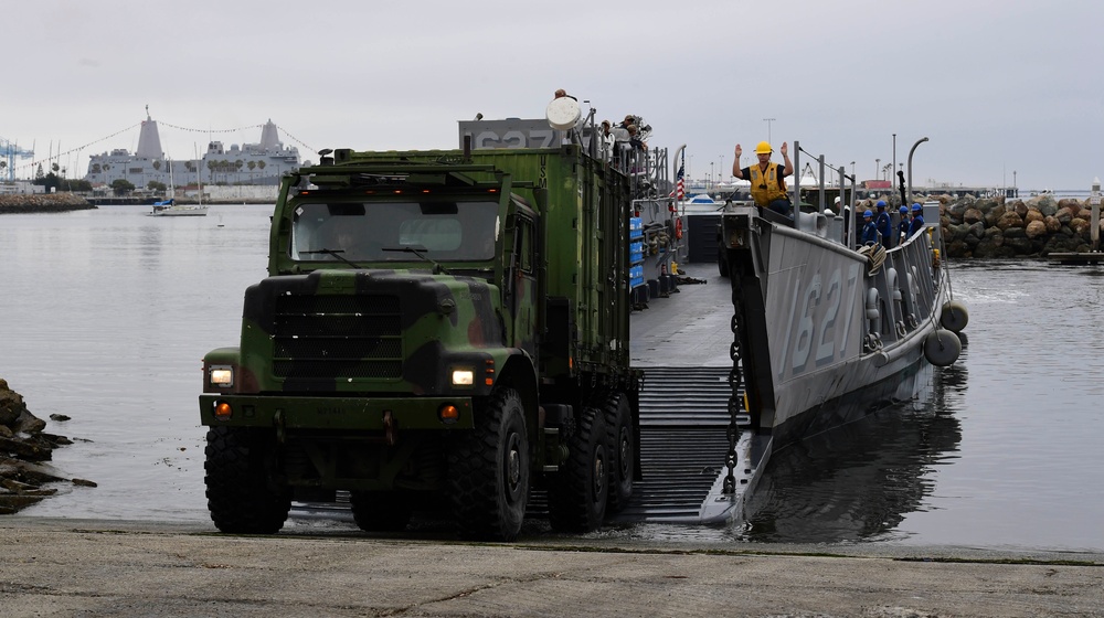 LA Fleet Week Kicks off with DS/CA exercise