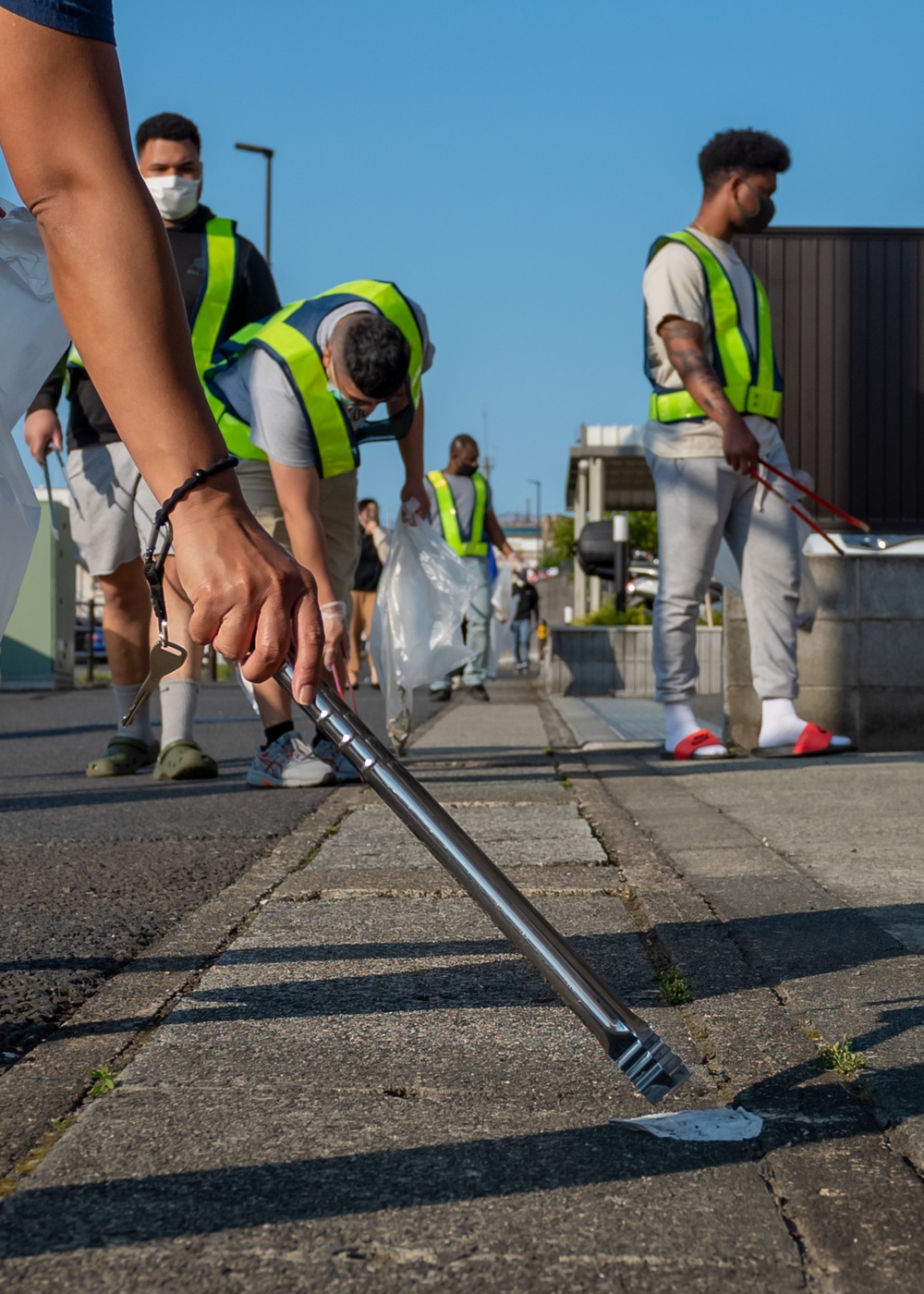 NAF Atsugi Sailors Clean The Streets of Ayase