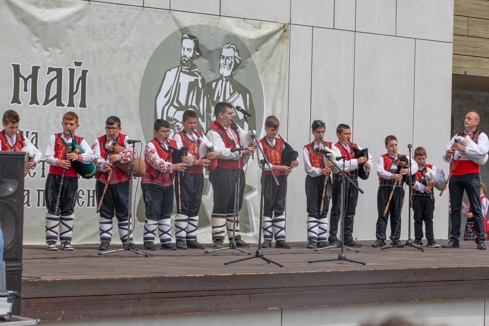 U.S. Army Civil Affairs Team Attends Culture and Literacy Day Celebration in Bulgaria