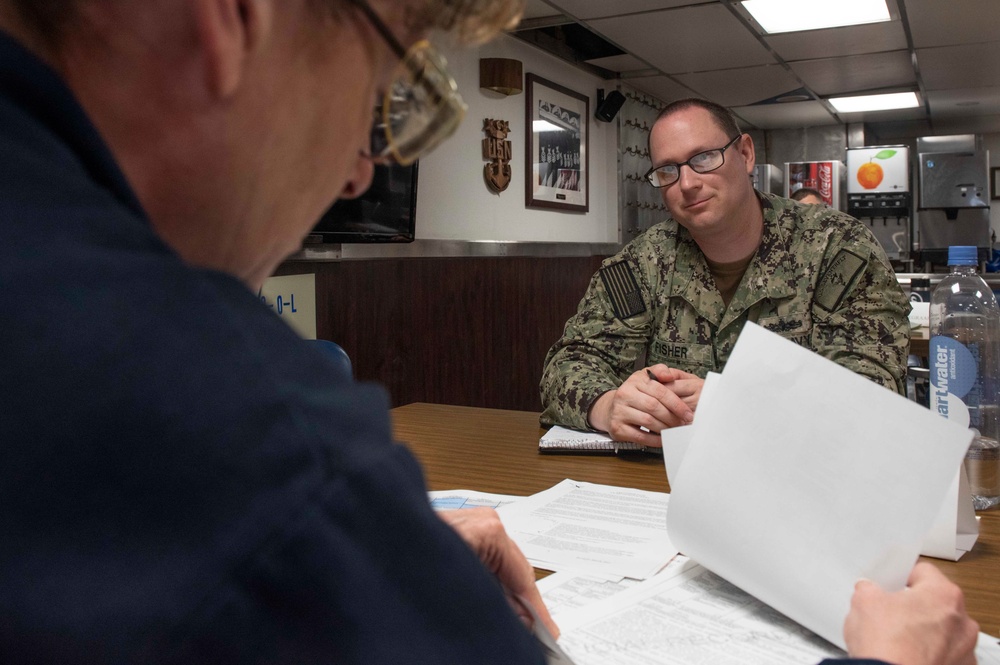 Blue Ridge Sailors Attend CPO Package Review