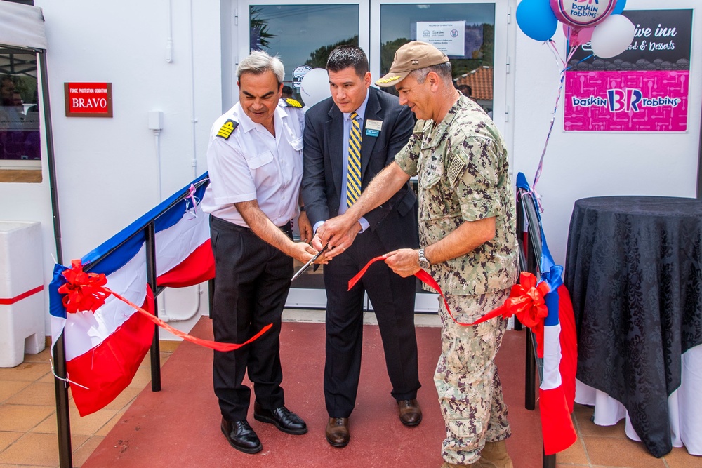 NAVSTA Rota Leaders Cut Ribbon at Dive Inn Grand Opening