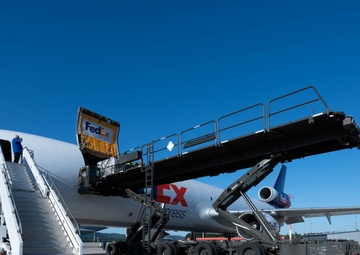 721 APS supports Operation Fly Formula