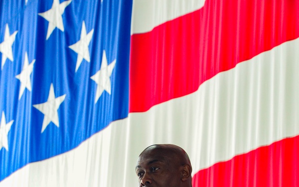 CNRSW Holds Change of Command