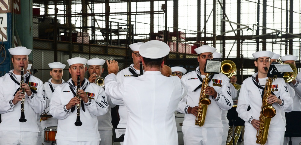 CNRSW Holds Change of Command