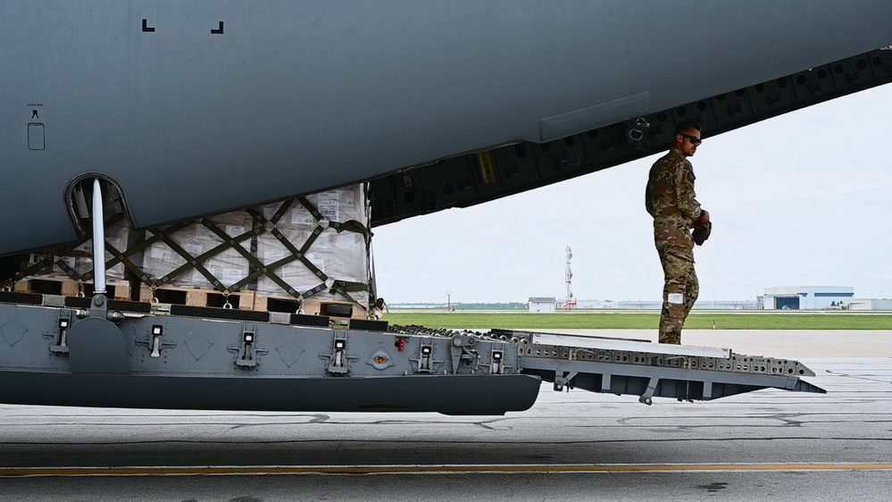 521st AMOW, Total Force aircrew deliver first Operation Fly Formula delivery