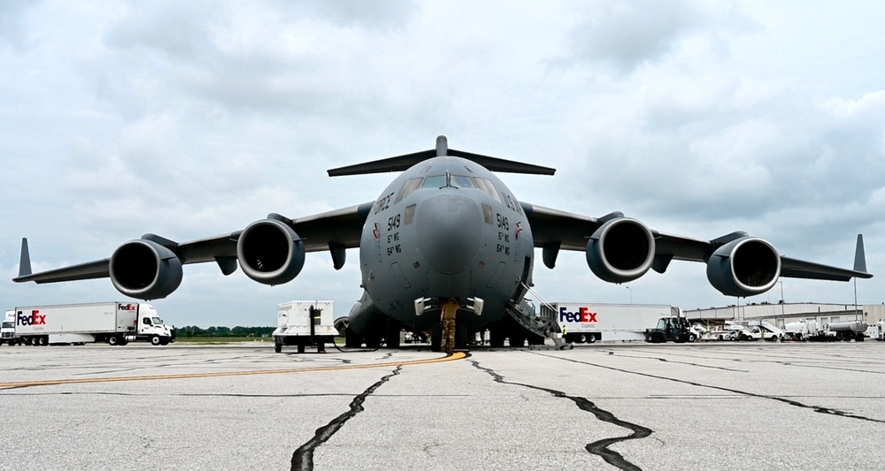 521st AMOW, Total Force aircrew deliver first Operation Fly Formula delivery