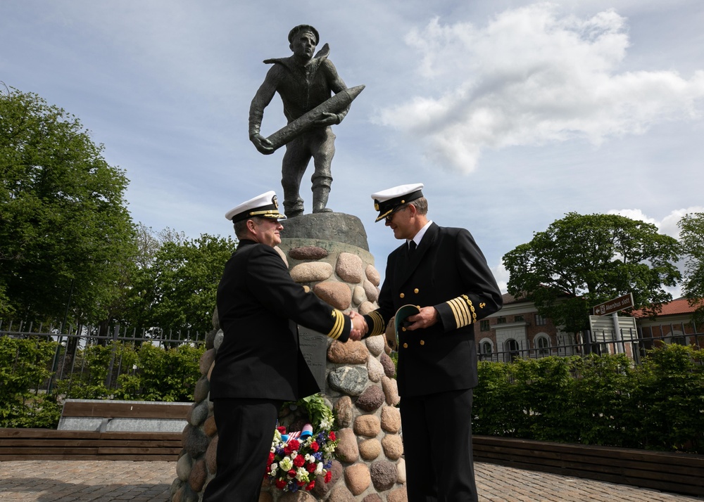 Memorial to the Ordinary Seaman