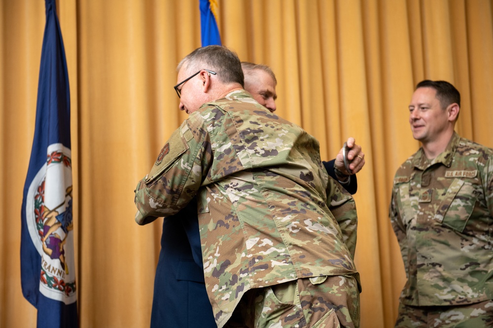 SMSgt Nearhood retires from VaANG