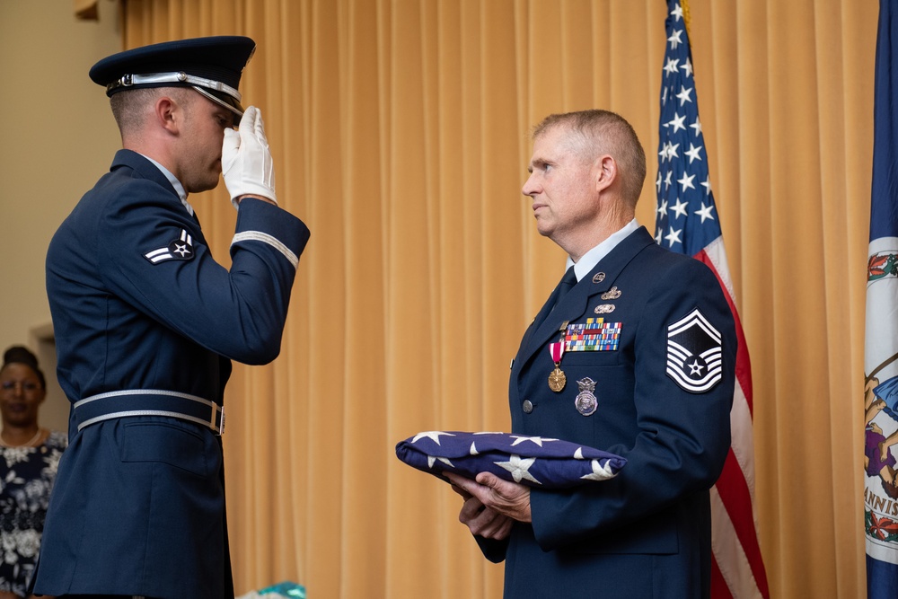 SMSgt Nearhood retires from VaANG