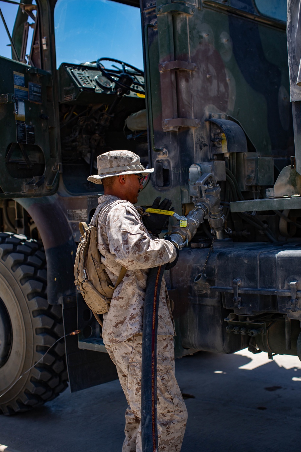 DVIDS - Images - Marines with 7th Engineer Support Battalion refuel ...