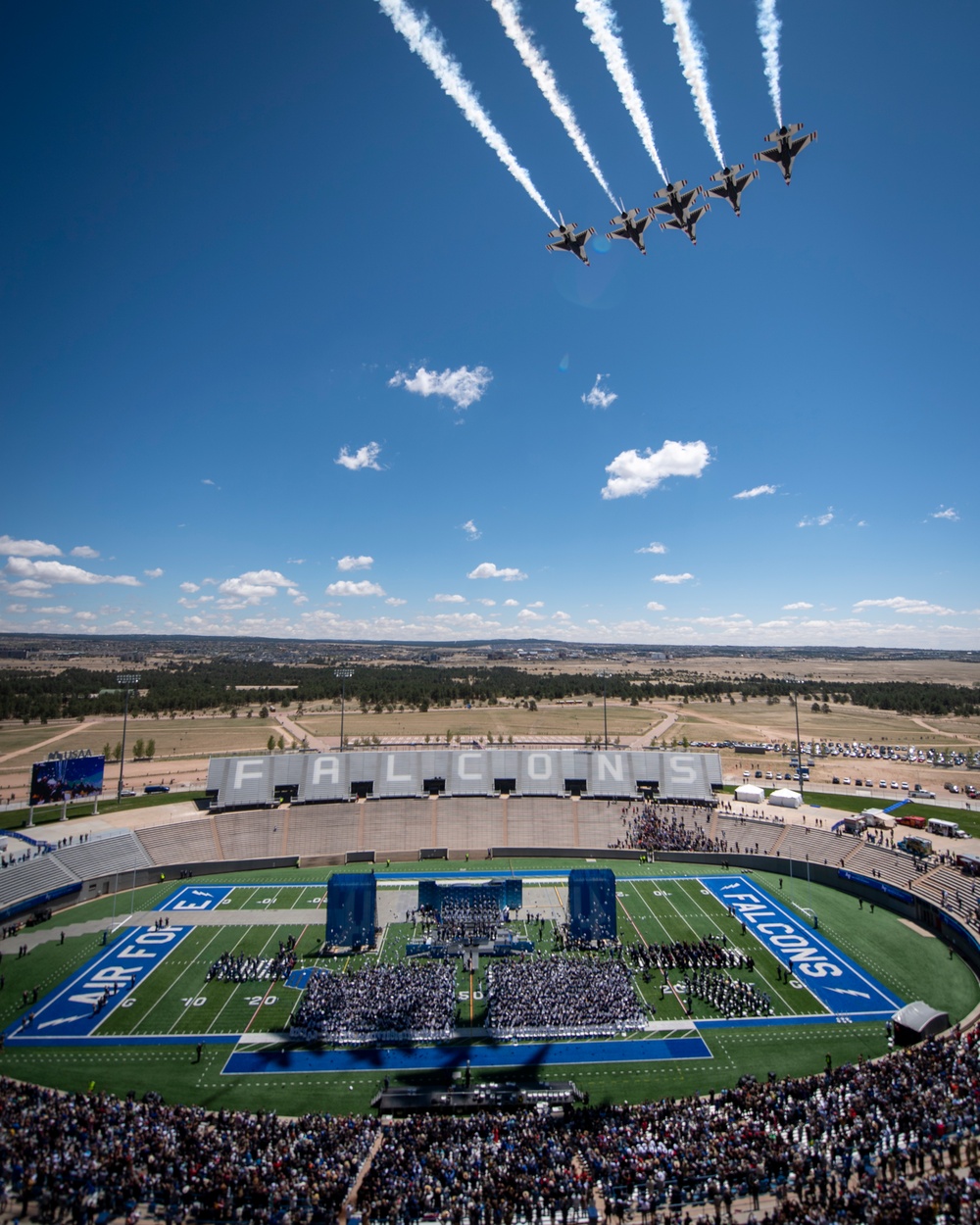 Thunderbirds fly over USAFA 2022 Graduation