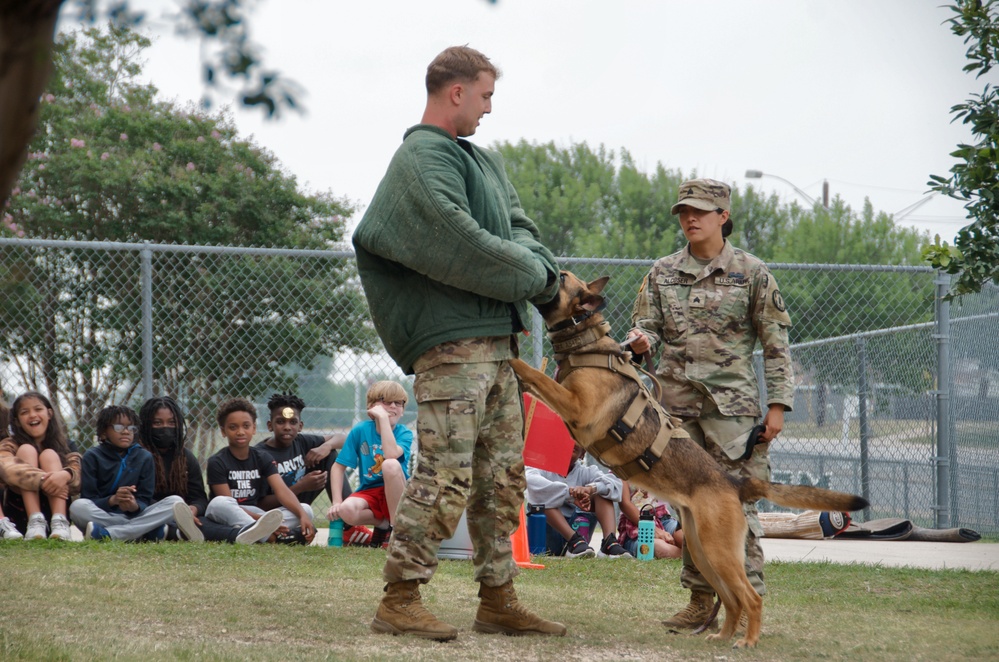 Fort Hood Soldiers support elementary school during Career Day