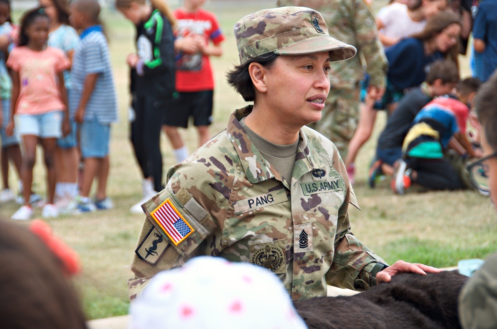 Fort Hood Soldiers support elementary school during Career Day