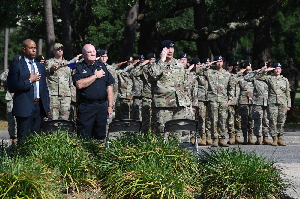 Retreat ceremony closes out Police Week