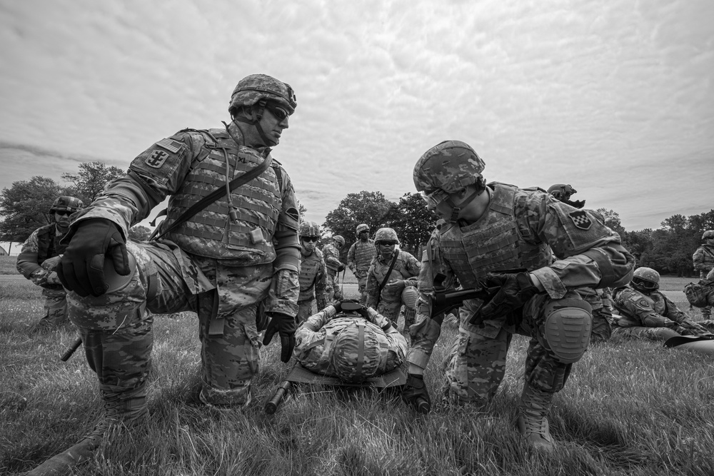 New Jersey MEDEVAC Supports Combat Lifesaver Course