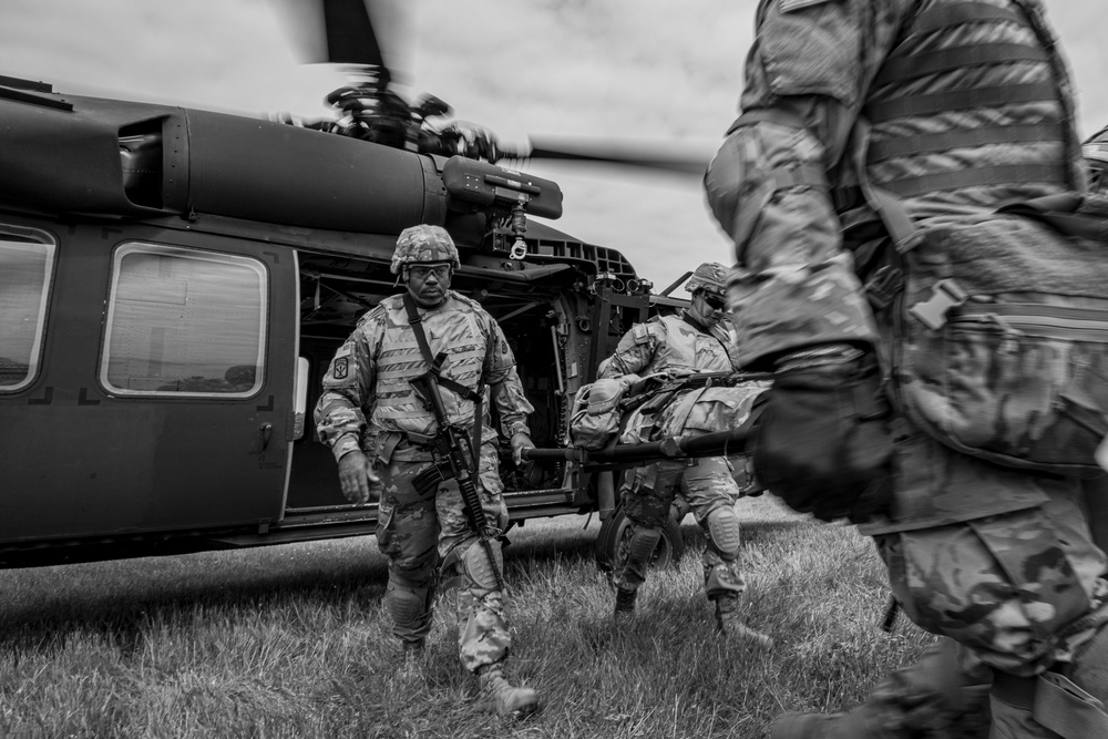 New Jersey MEDEVAC Supports Combat Lifesaver Course