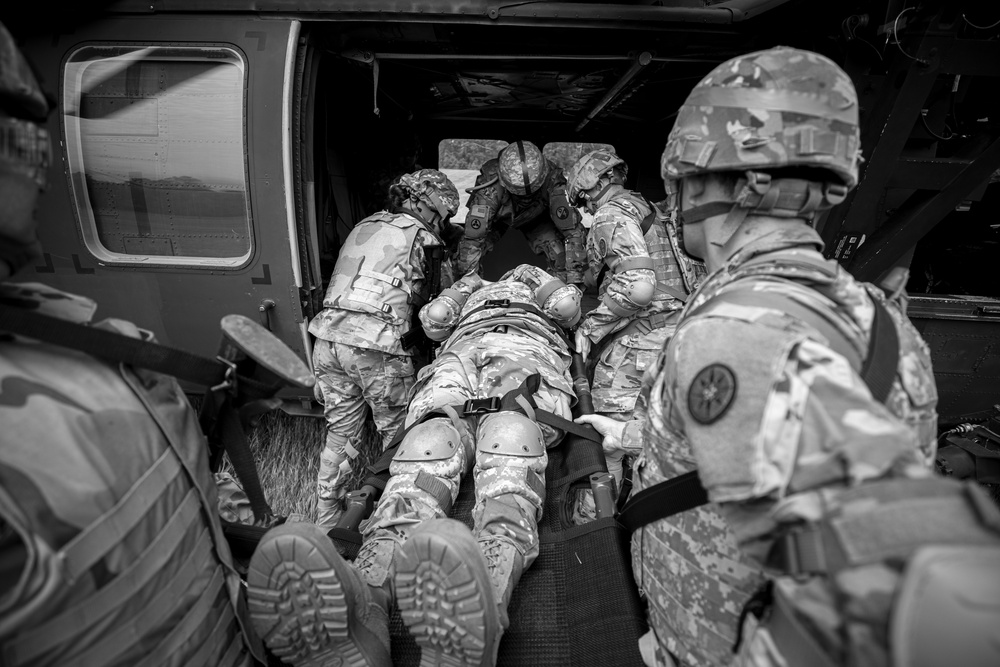 New Jersey MEDEVAC Supports Combat Lifesaver Course