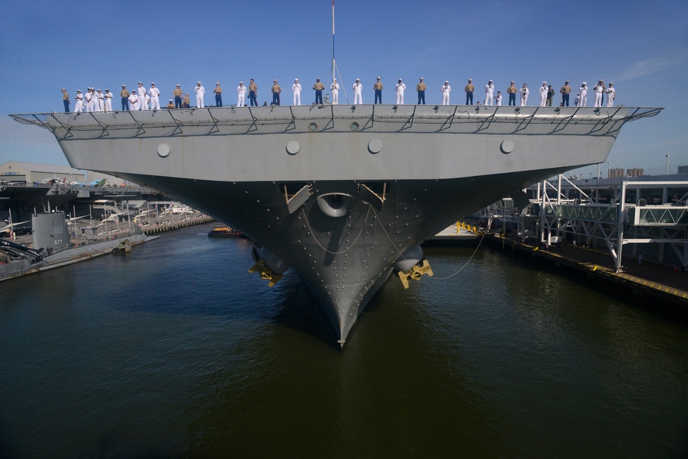 Fleet Week New York 2022