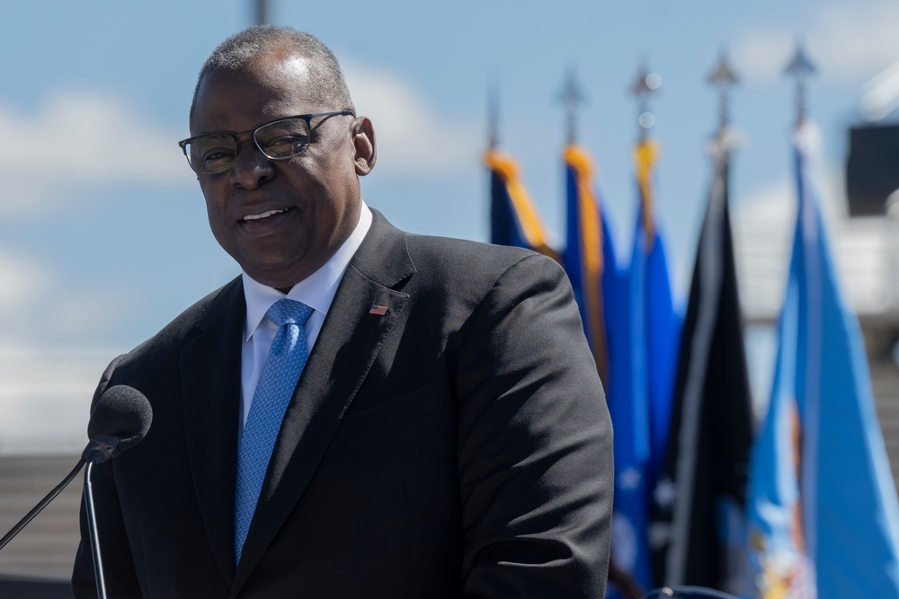 SECDEF Delivers USAFA Commencement Address