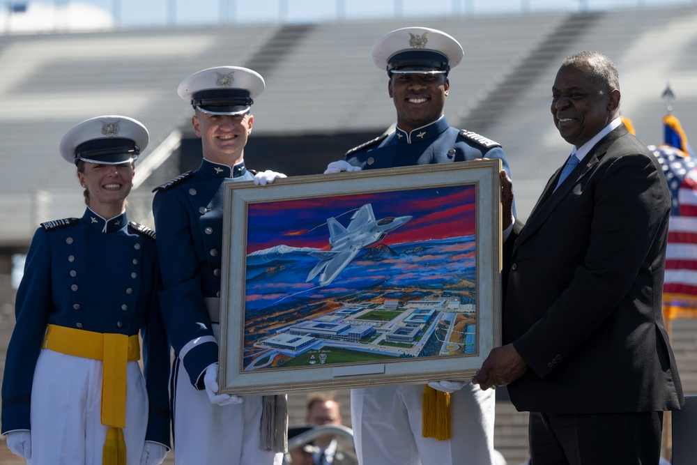 DVIDS Images SECDEF Delivers USAFA Commencement Address [Image 10