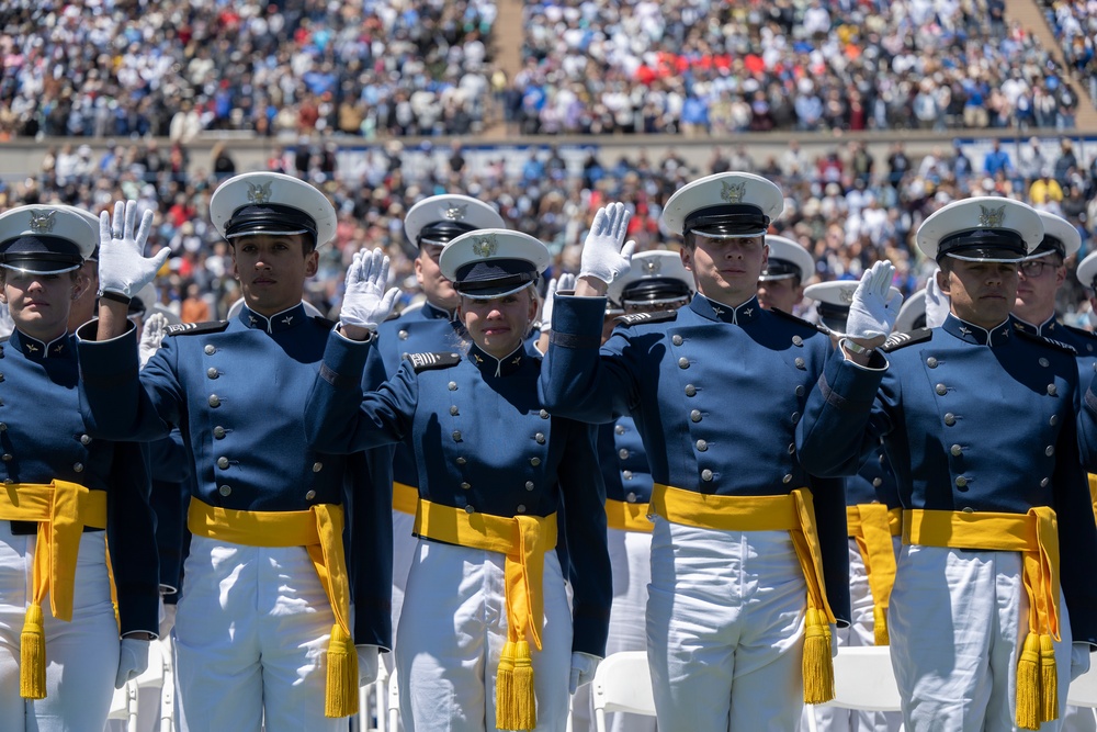 dvids-images-secdef-delivers-usafa-commencement-address-image-17