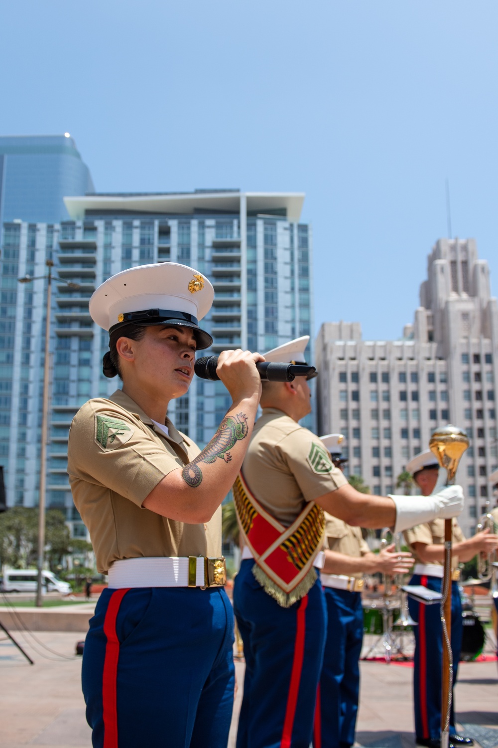 1st Marine Division Band performs at Pershing Square during Los Angeles Fleet Week