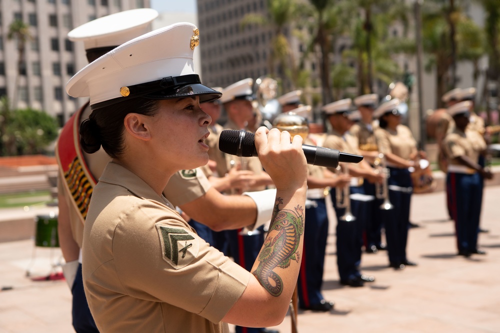 LA Fleet Week: 1st Marine Division Band plays LA