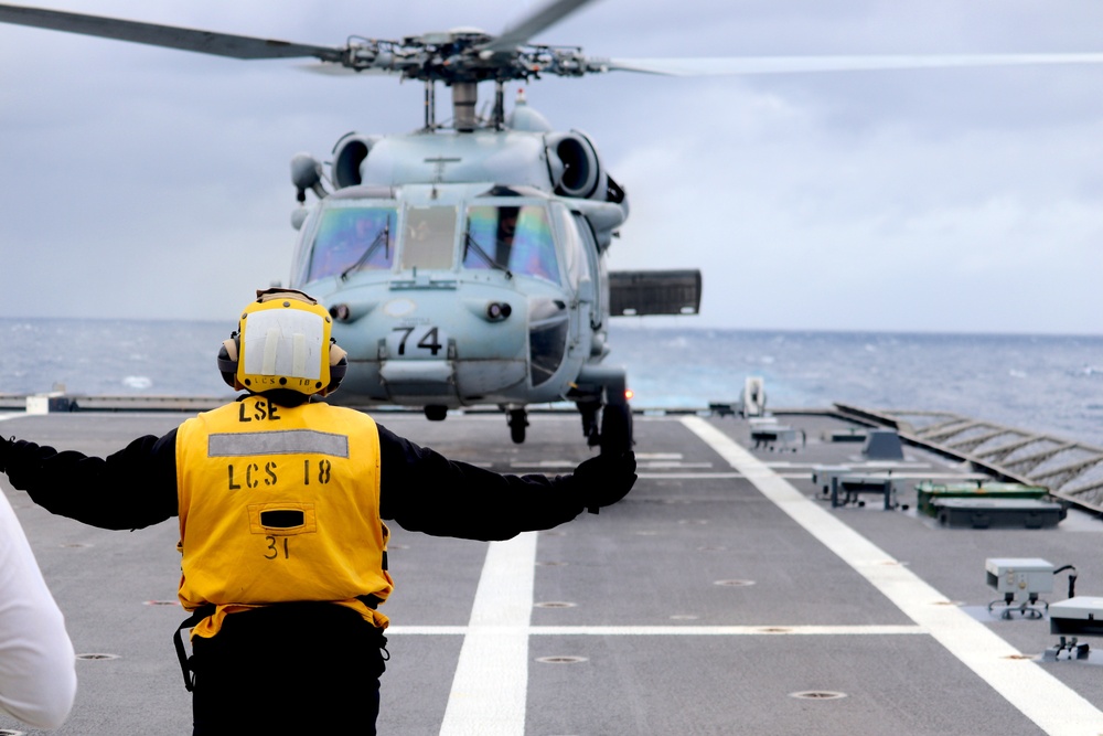 USS Charleston completes vertical replenishment-at-sea with USS Sampson