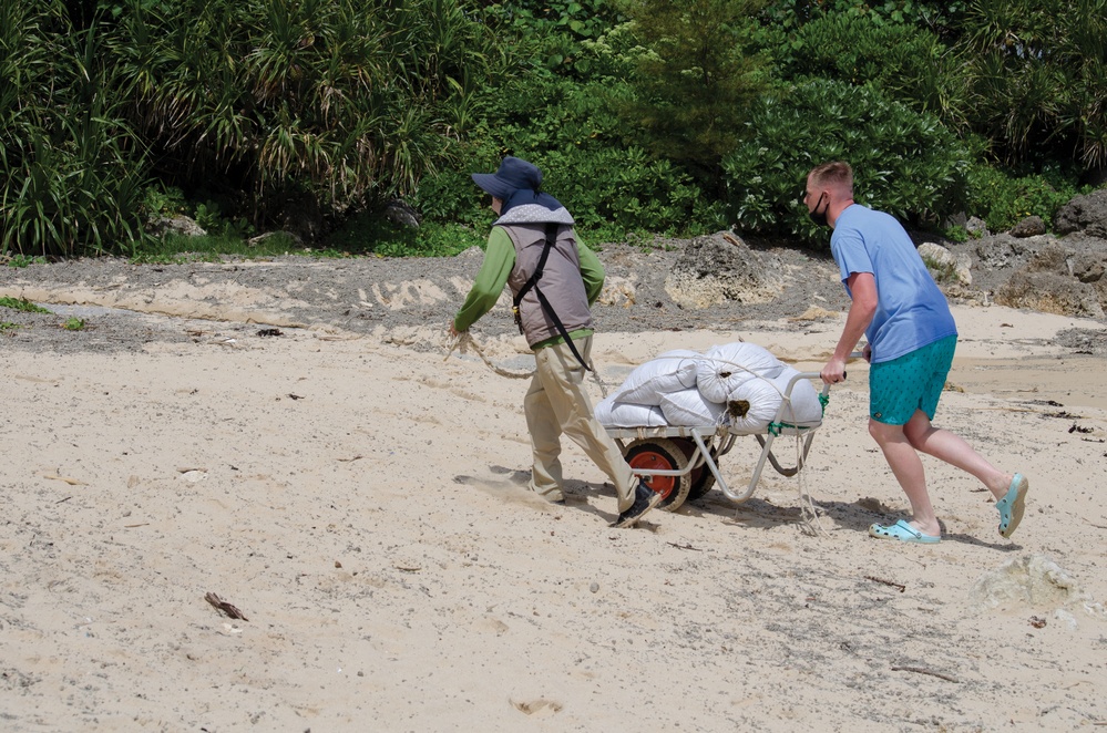 HIJIKI-GARI: COURTNEY OPENS BEACH FOR SEAWEED LOVERS