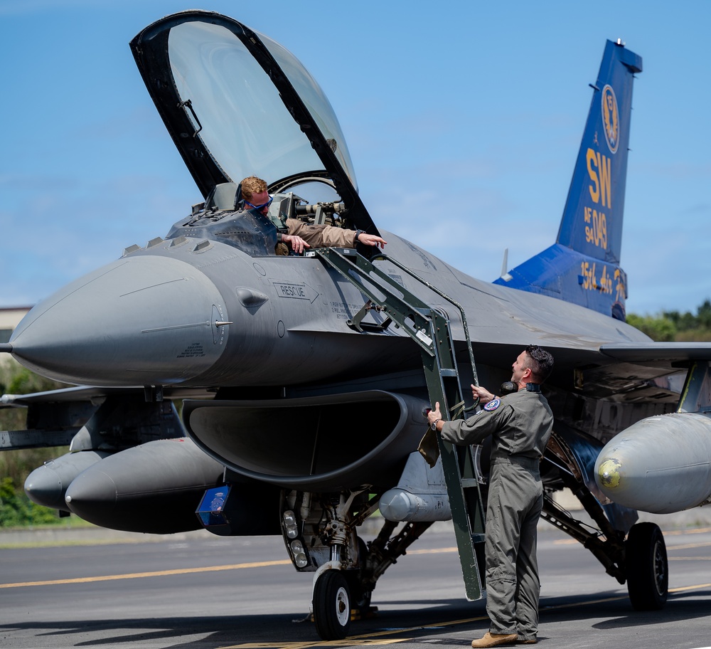 Lajes Field: crossroads of the Atlantic