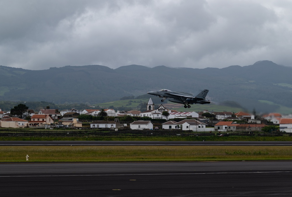 Lajes Field: crossroads of the Atlantic