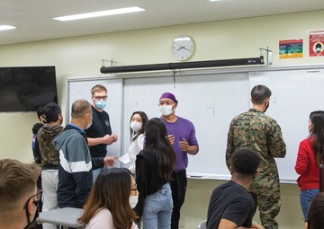 COMMUNITY RELATIONS LONG-STANDING EFFORT: ENGLISH CLASS FOR ADULT STUDENTS / 長年にわたる地域交流への取り組み - 社会人のための英語教室