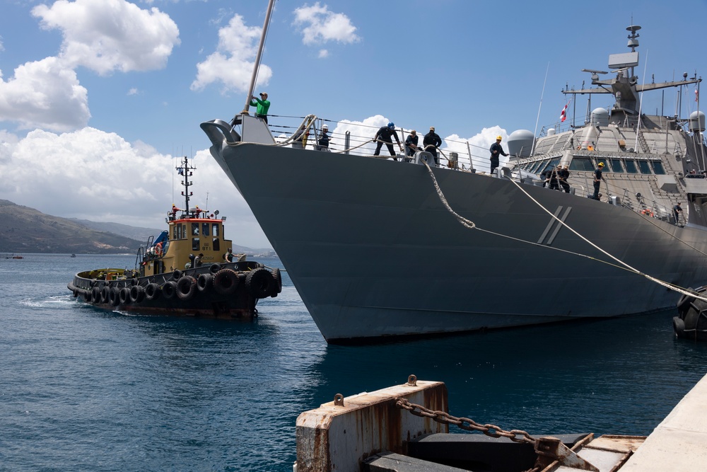 USS Sioux City (LCS 11) arrives in Souda Bay, Greece