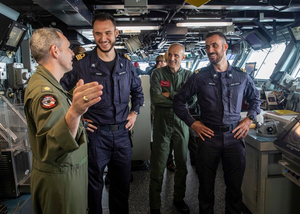 Italian Sailors Visit GHWB