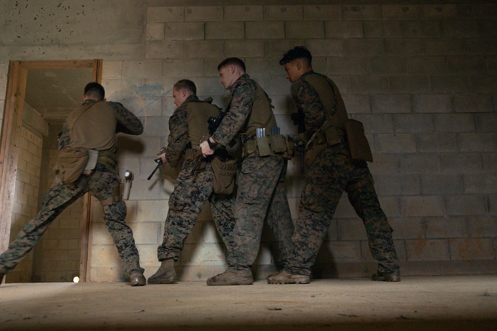 Reconnaissance Marines hone urban lethal skills