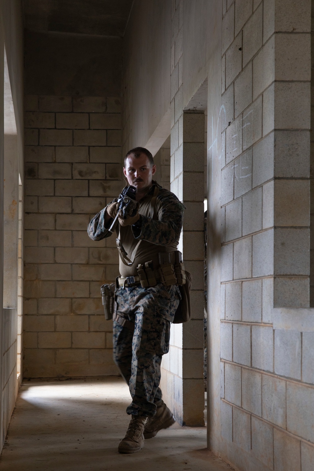 Reconnaissance Marines hone urban lethal skills