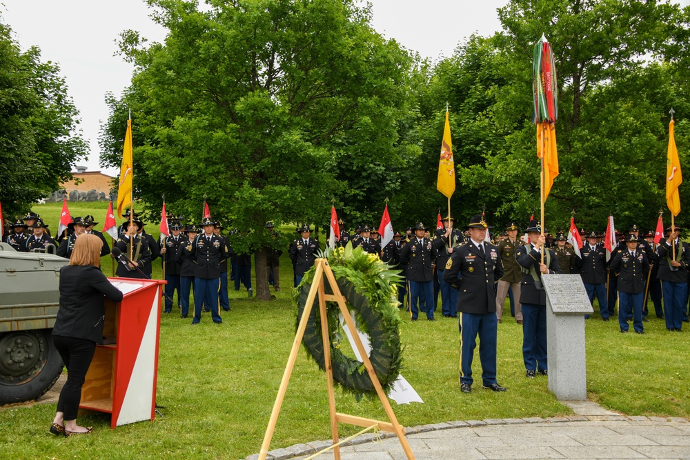 2CR Memorial Day Ceremony