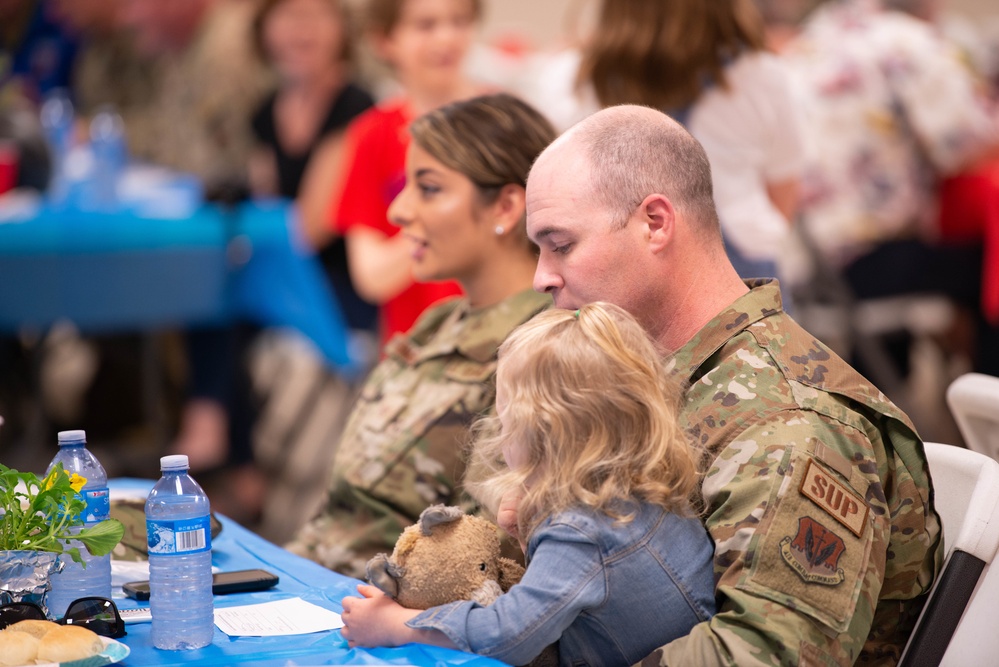 Newfane Central School hosts Military Appreciation Lunch